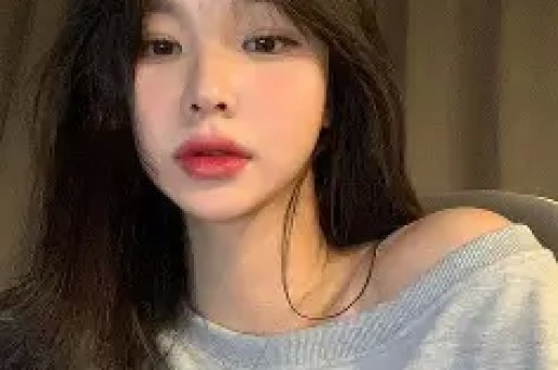 承诺满足网友任意要求 女网红恐翻车：被要顶配电脑