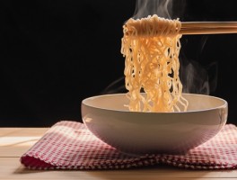 一碗面卖100元上海网红黄鱼面塌房：多位明星博主曾打卡